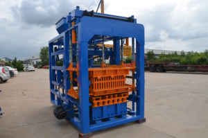 Máquina de fabricación de ladrillos de molde en Brasil Máquina de ladrillos entrelazados rentable y respetuosa con el medio ambiente - Product Image 4