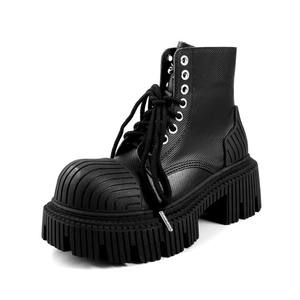 Botas Nuevas de Moda Retro Europea y Americana, Impermeables, Antideslizantes, con Suelas de Cuero Genuino, Tacón Grueso y Punta Redonda - Product Image 1