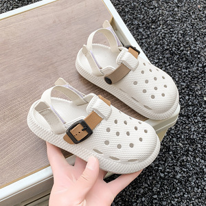 Nouvelles sandales d'été Croc pour femmes et hommes, en EVA, à semelle épaisse, souples, confortables, à bout fermé, antidérapantes, pour la maison - Product Image 1