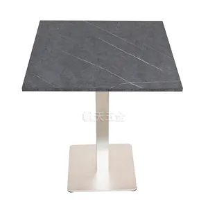 Chinois moderne de meubles Commerciaux restaurant table avec simple carré noir de dessus de table