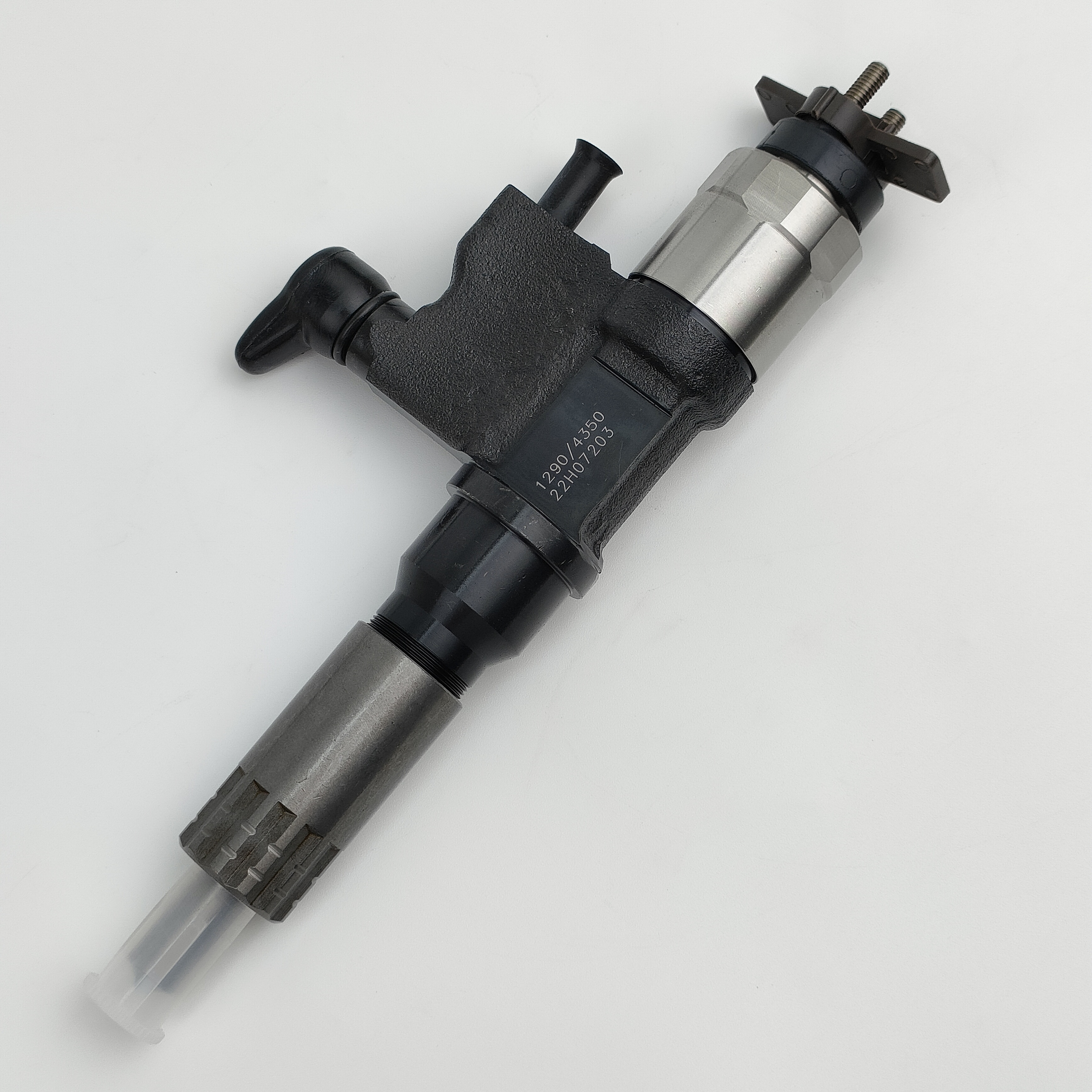 Engine Parts Fuel Injector 295050-1401 Diesel Injector 295050-1401 common rail injector 8-98238463-1 for ISUZU 4HK1 engine