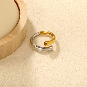 Bague Ajustable Creuse et Lisse en Acier Inoxydable Plaqué Or 18K, Deux Couleurs, Style Minimaliste et Délicat, pour Femme - Product Image 4