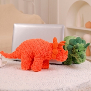 Peluche di Pecora in Tessuto Goffrato a Cartoni Animati, Orsacchiotto Imbottito, Simpatici Dinosauri Rossi e Verdi Giocattoli di Peluche - Product Image 5