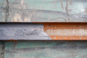 Высокоточный ручной импульсный лазер мощностью 300 Вт для деликатной очистки аэрокосмических компонентов, инструментов и деталей прецизионной инженерии - Product Image 6