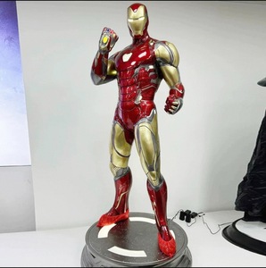 Statua <span class=keywords><strong>Marvel</strong></span> <span class=keywords><strong>Avengers</strong></span> 1:1 a grandezza naturale di Iron Man Mark VII (MK7) con luci LED, in resina di fibra di vetro verniciata, a forma di gufo, da collezione e decorativa - Product Image 6