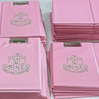 Carpeta Portapapeles de PU Rosa y Verde al por Mayor con Clip Metálico para Documentos, Carpeta de Almacenamiento de Papel Personalizada para Oficina, Fraternidad y Hermandad Griega