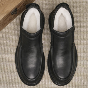 Bottes montantes d'hiver en cuir véritable pour hommes, à enfiler, avec doublure en peluche, bout rond, semelle extérieure en caoutchouc, chaussures habillées isolantes et chaudes - Product Image 1