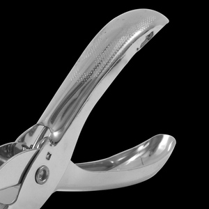 <span class=keywords><strong>FOSKA</strong></span> Ağır Hizmet Tipi 13cm El Tipi Metal Zımba Çıkarıcı Acısız Tırnak ve Ofis Kağıdı Açacağı Ergonomik Saplı Mektup Açacağı - Product Image 4