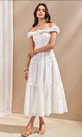 Gaun Putih Panjang Kasual Wanita Model Off Shoulder dengan Ruffle, Bordir Eyelet, dan Berlapis-lapis