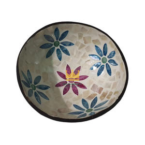 Bol en coque de noix de coco naturel et écologique, léger et durable, style classique, pour salade de fruits, provenance du Vietnam - Product Image 5