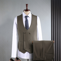 Herren Brauner Zweireiher 3-Teiliger Anzug im Italienischen Stil mit Schalkragen Luxuriöses Wickeldesign Gala Roter Teppich Designer-Abendanzug