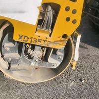 Compacteur routier d'occasion officiel XCMG XD135TCIV, rouleau vibratoire à double tambour de 13 tonnes à vendre