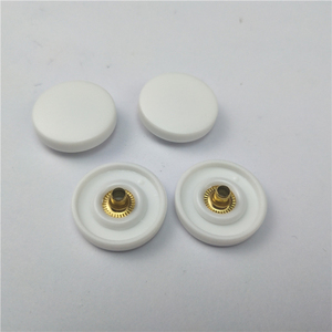 Bán Buôn Tùy Chỉnh 15/18/20Mm Vòng Kim Loại Bốn Trong Một Khóa Nylon Bảng Điều Chỉnh Nhựa Frosted Xuống Áo Khoác Quần Áo <span class=keywords><strong>Snap</strong></span> Nút - Product Image 5