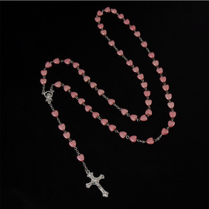 Collier <span class=keywords><strong>de</strong></span> perles <span class=keywords><strong>de</strong></span> prière personnalisé à la mode Collier <span class=keywords><strong>de</strong></span> perles cœur <span class=keywords><strong>rose</strong></span> Vierge <span class=keywords><strong>Marie</strong></span> Collier <span class=keywords><strong>de</strong></span> pendentifs croix Bijoux pour femmes - Product Image 2