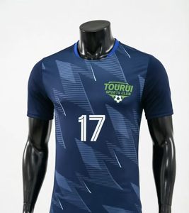Op maat gemaakte voetbaltenues voor heren van OEM – 100% polyester, korte mouwen, ademend en sneldrogend - Product Image 1