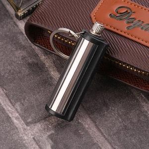 Encendedor de Pedernal Resistente al Agua con Llavero, Abridor de Botellas, para Regalos, Cigarrillos, Fósforos, Emergencias, Venta al Por Mayor - Product Image 5