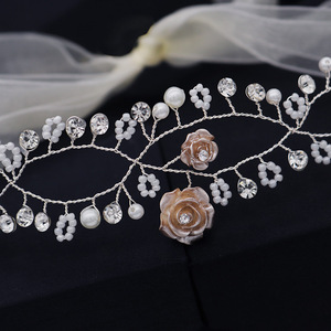 Miallo Design Original Coiffe de Demoiselle d'Honneur pour Filles, Style Européen-Américain, Fait Main, en Alliage, Ornée de Fleurs, de Perles et de Strass - Product Image 4