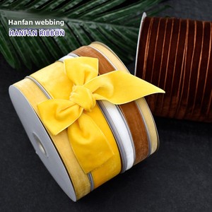 Pita Beludru Hanfan Lebar 1cm, Satu Sisi Berumbai, Embos, Buatan Tangan untuk Dekorasi Pohon Natal - Product Image 2
