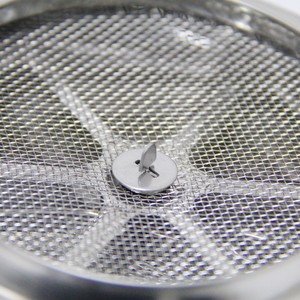 Outils de cuisson de <span class=keywords><strong>tamis</strong></span> à farine d'acier inoxydable Offre Spéciale dans les outils semi-automatiques de pâtisserie de <span class=keywords><strong>tamis</strong></span> de maille de sucre de gâteaux pressés à la main - Product Image 4