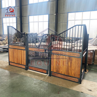 Produits équins de surface HDG Porte de box pour chevaux Stalles de marié pour chevaux Boîte à chevaux Écurie avec porte articulée