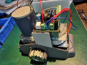 Moteur solaire de porte coulissante Wifi DC24V 500KG Ouvre-porte <span class=keywords><strong>coulissant</strong></span> automatique avec panneaux solaires/batteries <span class=keywords><strong>Kit</strong></span> <span class=keywords><strong>complet</strong></span> - Product Image 5