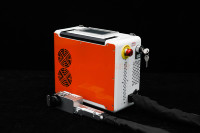 Limpiador Láser de Pulso Portátil de 50W para Mochila, para Eliminar Óxido, Pintura y Aceite en Estructuras y Equipos Metálicos en Sitio