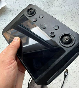 DJI Mavic <span class=keywords><strong>3</strong></span> Cine DJI Air 2S DJI RC Proリモートコントロールスクリーンドローンアクセサリー部品在庫あり5.5インチ1080p - Product Image 1