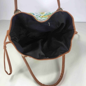 Vaca al por mayor impresión de gran tamaño bolsos a granel bolsos blanco y negro para ir de compras - Product Image 5