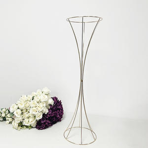 Centre de table pour événement de 80 cm de haut Centre de table pour table de mariage Grand centre de table en or élégant - Product Image 5