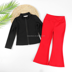 Conjunto de yoga para niñas al por mayor, apliques personalizados, ropa para niños, bragas atléticas acampanadas, conjunto de yoga para niñas pequeñas - Product Image 3