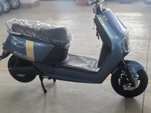 Scooter Eléctrico Ligero Autorizado por COC, Batería Extraíble, Precio Competitivo para Servicios de Catering y Entrega - Product Image 3
