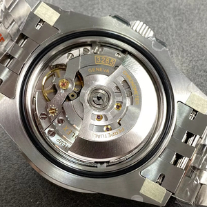 Tùy Chỉnh 41Mm Vàng Thép Không Gỉ Sang Trọng Thời Trang Diver Xem Cơ Khí Sapphire Pha Lê Quay Số Đẩy Nút Clasp 30Bar - Product Image 1