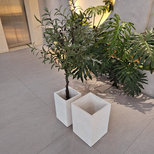 <span class=keywords><strong>Vente</strong></span> directe usine – Grand pot à fleurs en céramique 40L blanc <span class=keywords><strong>carré</strong></span> léger, écologique, durable, biodégradable avec drainage au sol - Product Image 3