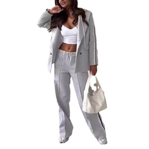 Conjunto Elegante de 2 Piezas para Mujer, Sudadera con Capucha y Solapa, Chaqueta de Manga Larga con Rayas en Contraste, Pantalones Rectos, Traje Femenino, Otoño 2024 - Product Image 5