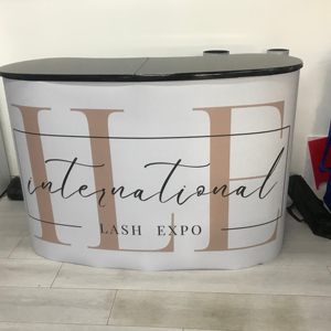 Tavolo Pieghevole Personalizzato per Fiere ed Eventi, Banco Promozionale Pop-up per Esposizioni e Festival - Product Image 2