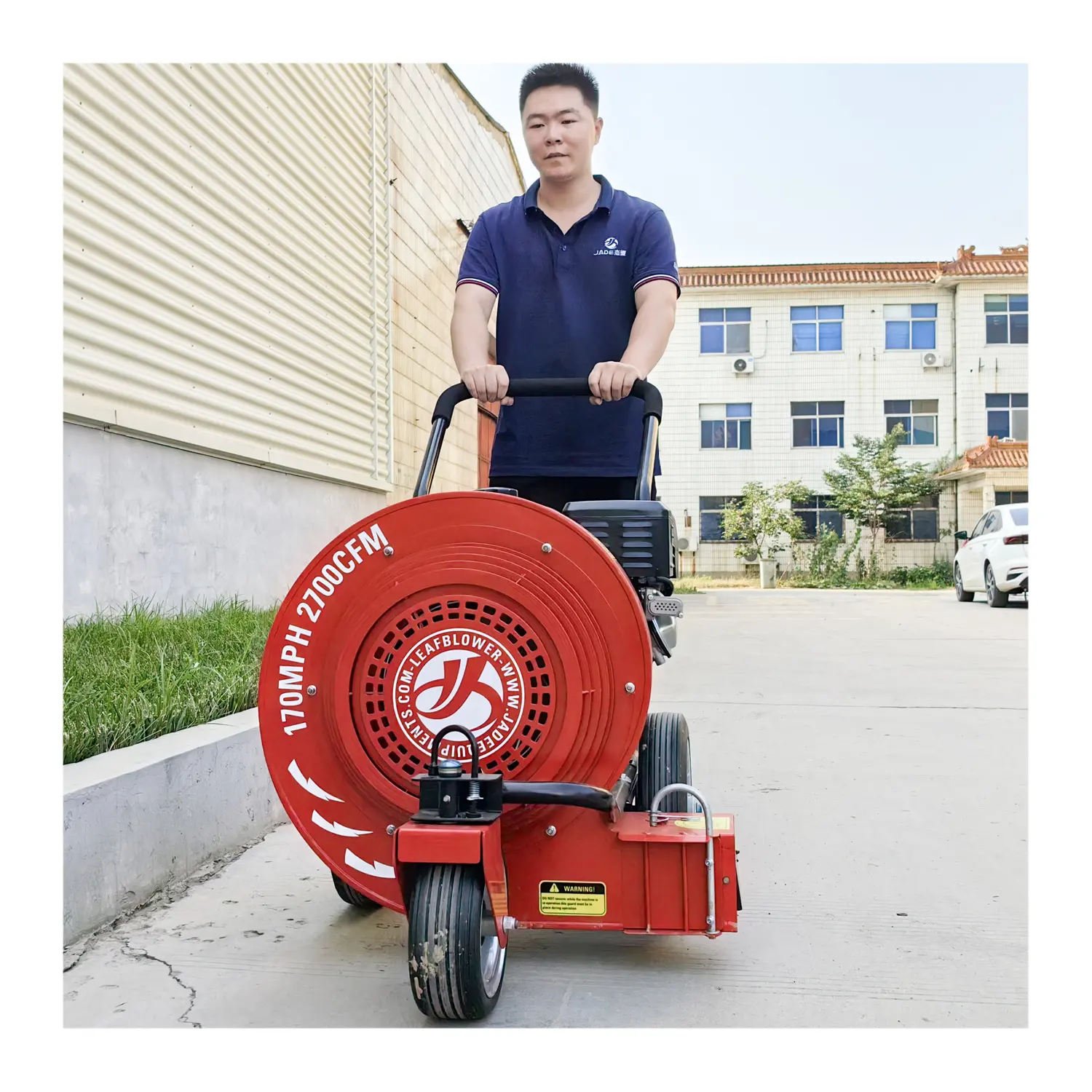 Nhà Cung cấp ban đầu của nhà sản xuất Trung Quốc Leaf Blower điều khiển động cơ 2700 CFM Trọng lượng nhẹ Máy thổi lá đi bộ phía sau lá Blower