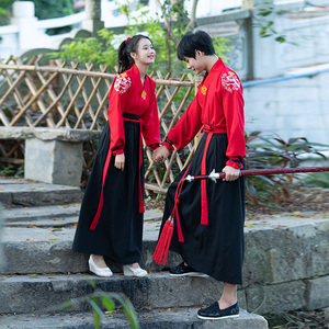 <span class=keywords><strong>ชุด</strong></span>ฮั่นฝูคู่แบบจีนโบราณ Hanfu,<span class=keywords><strong>ชุด</strong></span>คู่แฟชั่น Hanfu สีดำและสีแดงสวยงาม