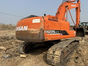 รถขุดตีนตะขาบมือสอง DOOSAN DH225LC-7 ขนาด 22 ตัน ราคาดี พร้อมเครื่องยนต์ Doosan กำลังสูง มาตรฐาน EPA CE รุ่น Dh225 Dx225 - Product Image 4