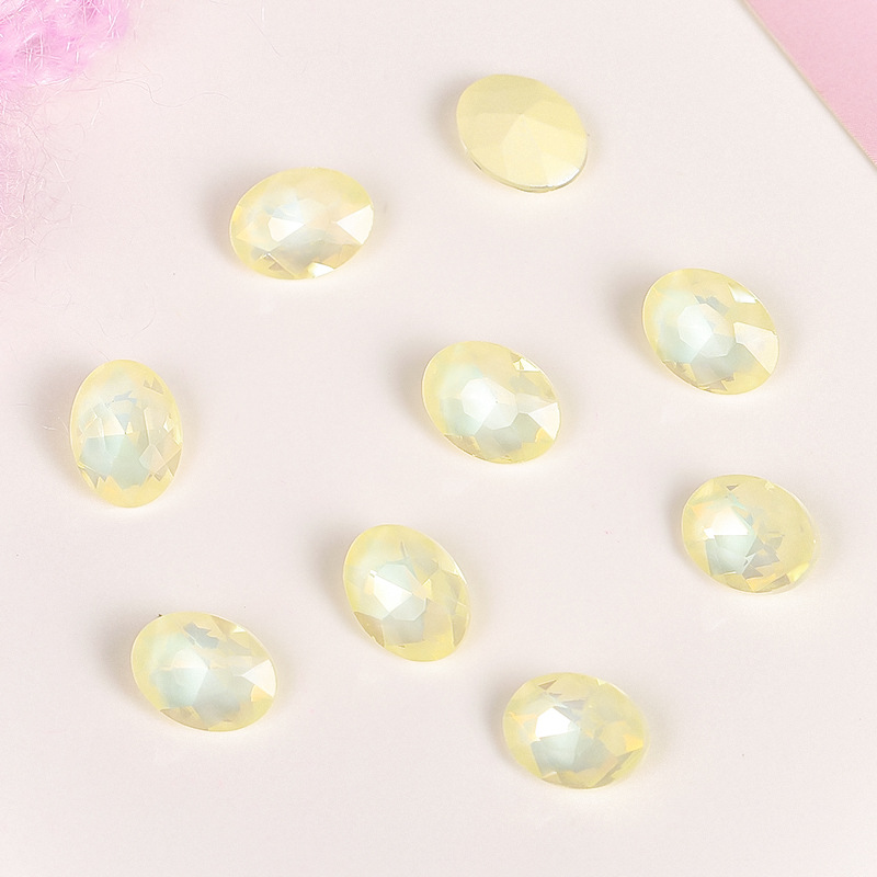 4.Moka jaune clair