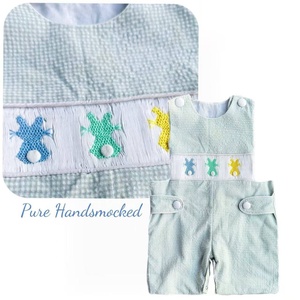 Tutina Estiva a Maniche Corte <span class=keywords><strong>per</strong></span> Bambini in Cotone con Ricamo Smock a Mano, Design Coniglietto Pasquale e Colletto Morbido - Product Image 1