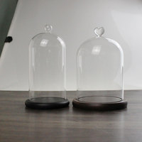 Offre Spéciale dôme en verre vide avec boule de coeur poignée en verre cache-poussière en verre avec bases en bois pour jouets et bougies décoration de la maison