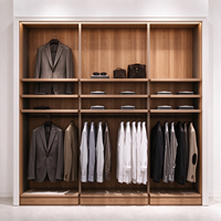 Aménagement intérieur de magasin de vêtements : Vitrine en bois, comptoir en marbre, rail de suspension, CE ETL, vente en gros pour boutiques