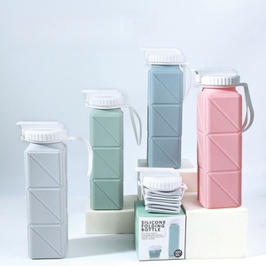 Bouteille d'eau pliable en silicone de haute qualité, anti-fuite, avec paille, facile à transporter, idéale pour la course à pied - Product Image 1
