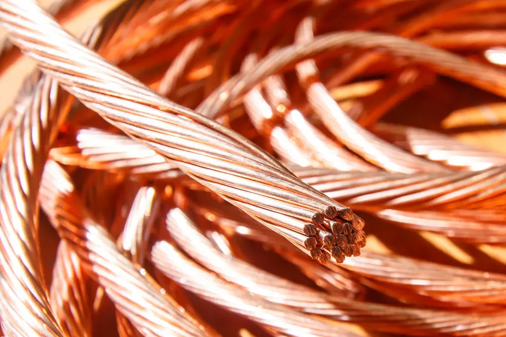 Factory Sale Copper Wire Scrap 99.9% High Purity mill berry Copper Scrap 99.99% free sample