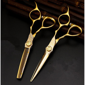 Ciseaux à cheveux dorés 62 mm, ciseaux à effiler à motif Damas, pour droitiers, pour coiffeurs, fabriqués à Suzhou - Product Image 3