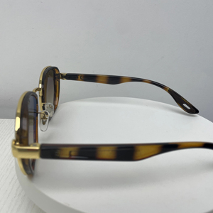 Nuevas Gafas de Sol de Diseño Cuadradas Pequeñas 3674, Gafas Retro Famosas para Conducir al Aire Libre con Protección UV400 y Montura Tortoise para Hombre y Mujer - Product Image 3