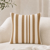 Housse de coussin décorative géométrique style bohème, rayures en relief, tissée, couleur camel