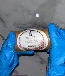 Savon artisanal biologique à base de plantes pour adultes - Hydratant, blanchissant, nettoyant naturel à base de plantes pour tous les types de peau - Product Image 3