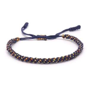 สร้อยข้อมือถักมือแฮนด์เมด - สร้อยข้อมือมิตรภาพ - Product Image 1
