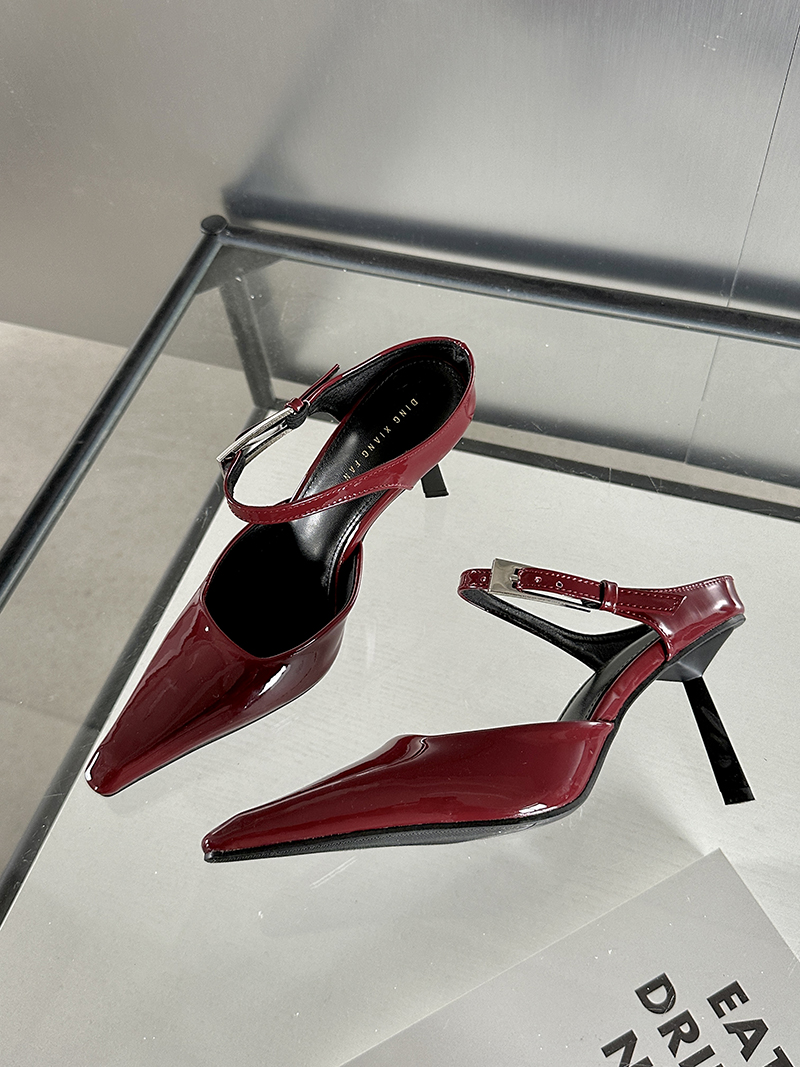 หนังแก้วสีไวน์